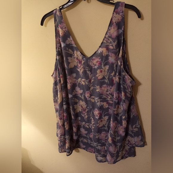 Lane Bryant Floral Tank sz 26 - Picture 3 of 3
